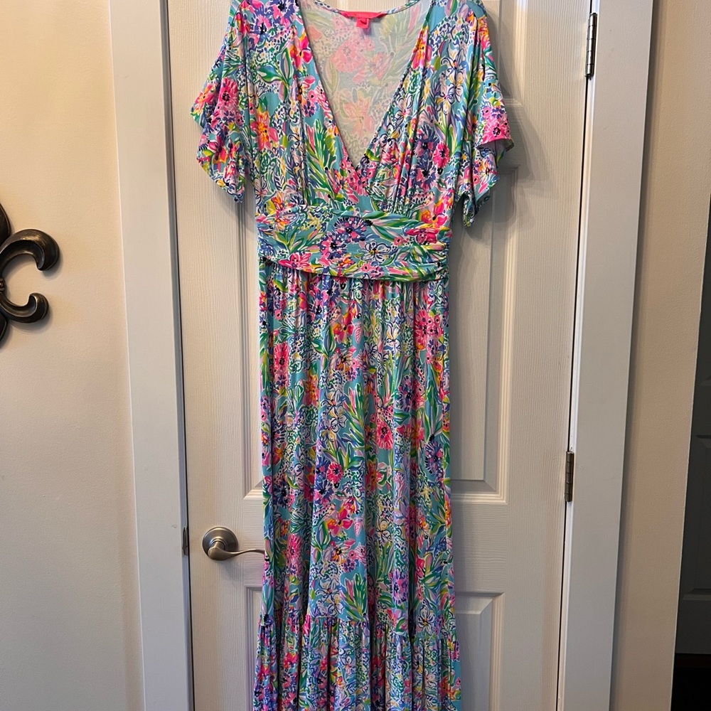 Lilly Pulitzer EUC midi dress (maxi length in me at 5'3) in size medium